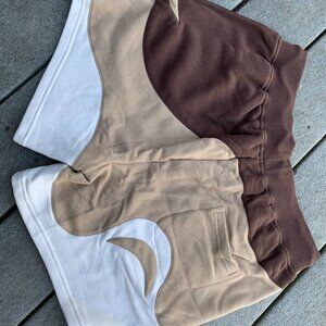 Women's Carmico Casual Shorts 2XL Cold Brew
